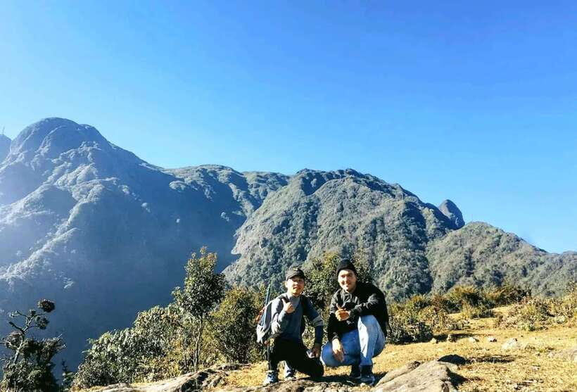 From Sapa: Fansipang Mountain Hike 1 Day - Lunch at 2,800 meters before the final climb