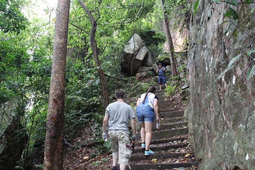 From Siem Reap: Phnom Kulen National Park Trekking Tour - Seeing the Valley of a Thousand Lingams