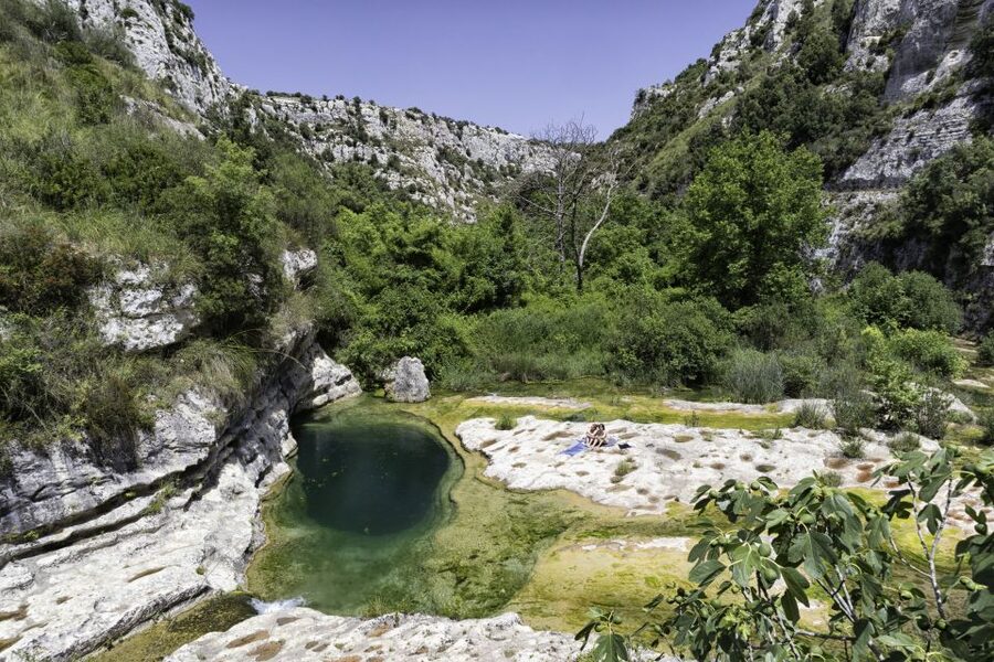 From Syracuse: Cavagrande Natural Reserve Guided Trek - How difficult is the trek?