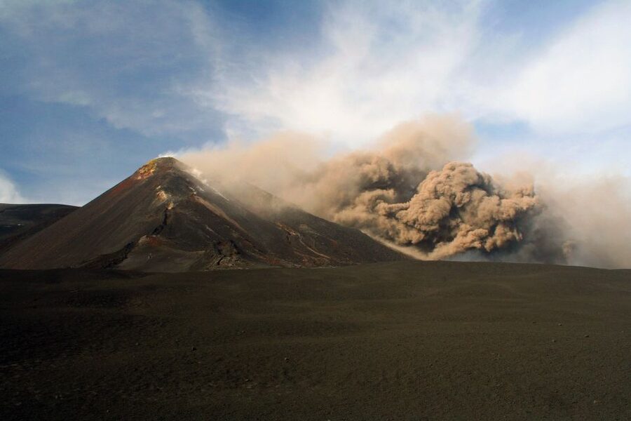 From Syracuse: Mount Etna Volcano Morning Trekking Tour - What the Guide Adds to the Volcano Experience