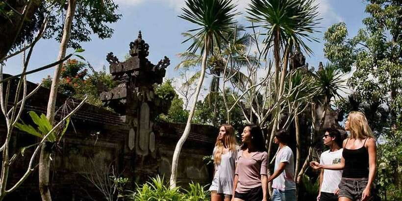 From Ubud: 3-Hour Tropical Trek and Taro Village Tour - Rice fields, tropical forest, and the changing trail