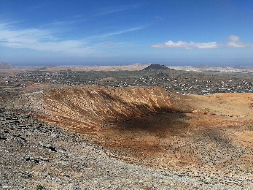 Fuerteventura: Montaña Escanfraga Volcano Summit Hike - Who should book this volcano hike?