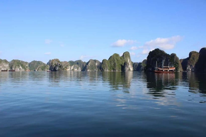 Fullday Trekking in Cat Ba National Park to Viet Hai Village - Reaching Viet Hai Village on foot