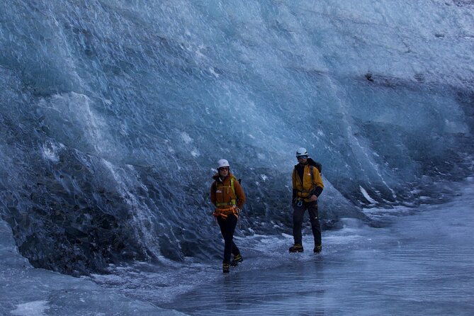 Glacier Combo Kayking at Glacier Lagoon and Glacier Hike - Kayaking among the icebergs at Jokulsarlon