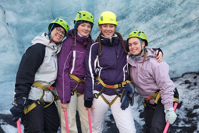 Glacier Hike Experience on Sólheimajökull - Meet on location - The 35-minute walk toward the glacier