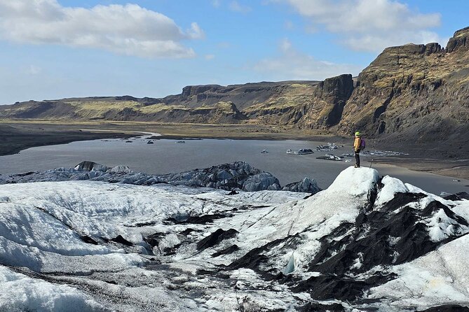 Glacier Hike Experience on Sólheimajökull - Meet on location - One hour of glacier hiking