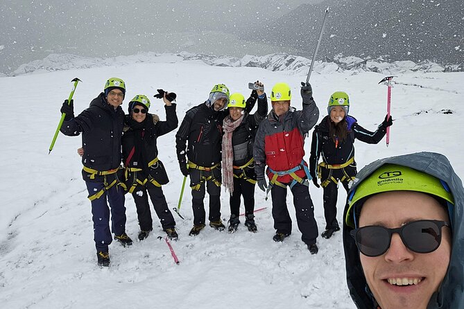 Glacier Hike Experience on Sólheimajökull - Meet on location - The return walk and the real time commitment