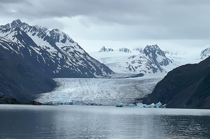 Grewingk Glacier Hike in Kachemak Bay - The biggest point: this is self-guided