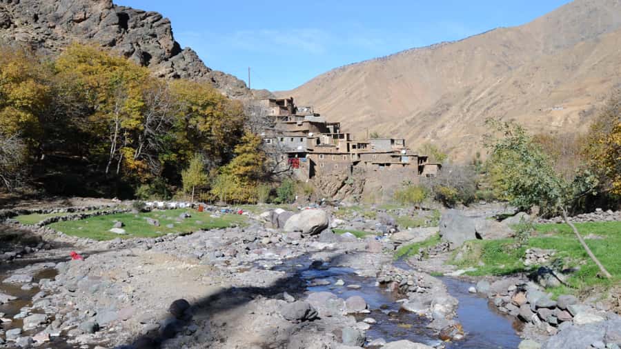 Half Day Guided Trek departure from Imlil - Mountain peaks and 360-degree views