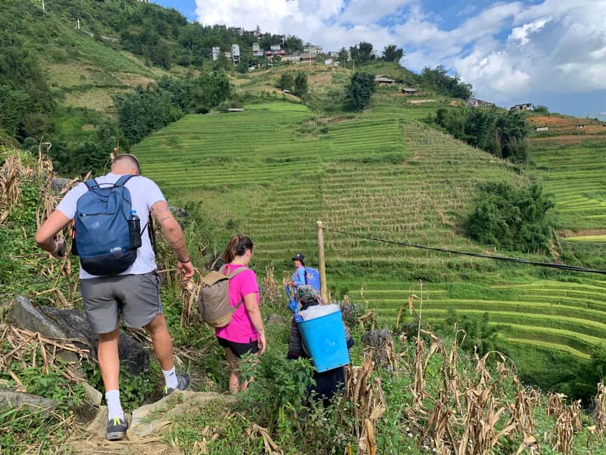 Hanoi: Sapa Trekking 2 Days 1 Night Overnight in Village - The early Hanoi pickup and sleeper bus ride