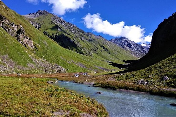 Har Ki dun Trek by Himalaya Shelter - Day six: Osla to Sankri, then one hour by vehicle