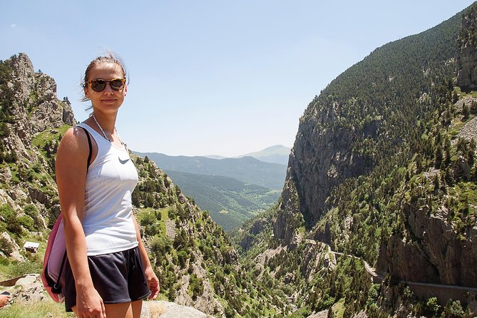Hiking and Trekking Barcelona - Photos, breaks, and the small extras
