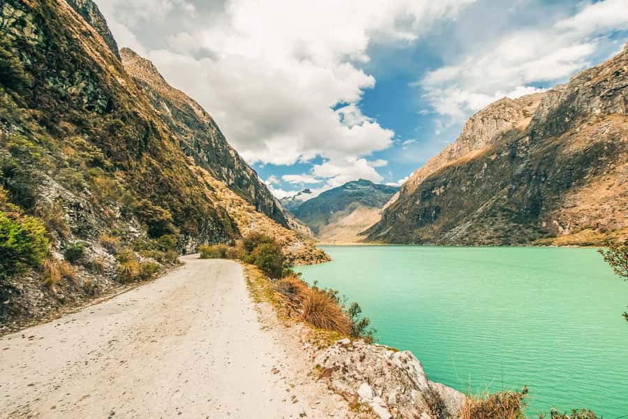 Huaraz: 3-hour Trek to Laguna 69 with Optional Lunch - Starting the 8-kilometer hike from Cebollapampa