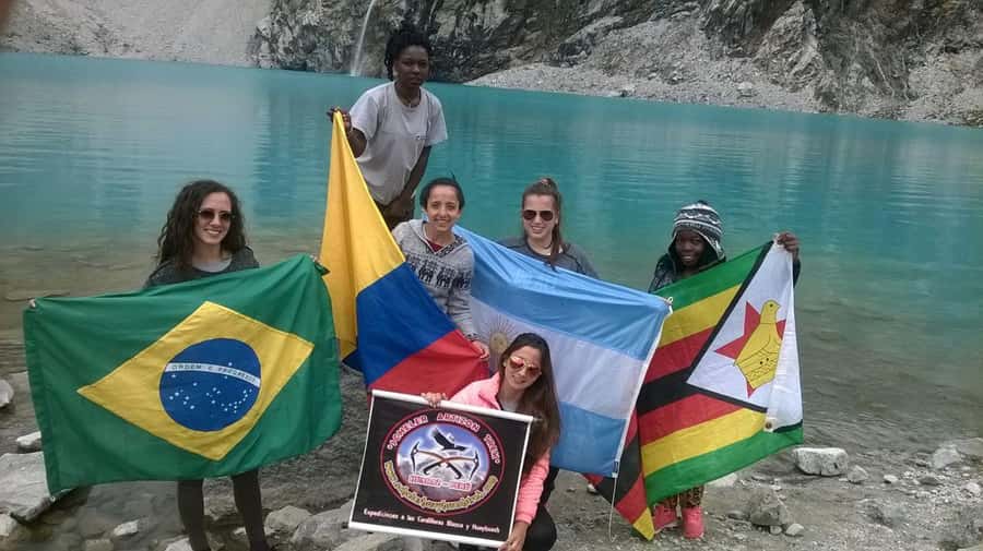 Huaraz: 3-hour Trek to Laguna 69 with Optional Lunch - Leaving Huaraz at 5:00 AM