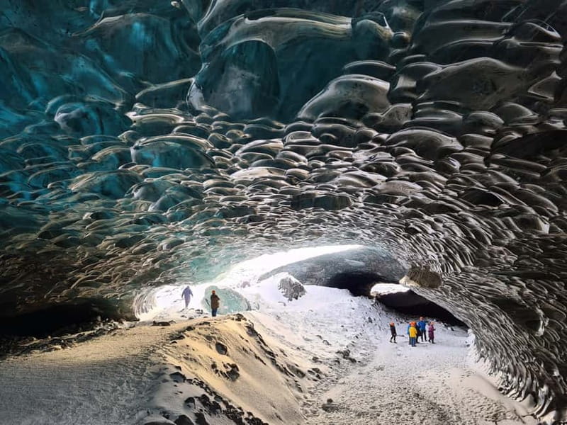 Iceland: Private South Coast, Waterfalls, and Glacier Hike - A private vehicle changes the pace