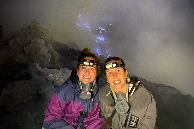 Ijen Blue Fire Trekking - Sunrise over Ijen’s turquoise crater lake