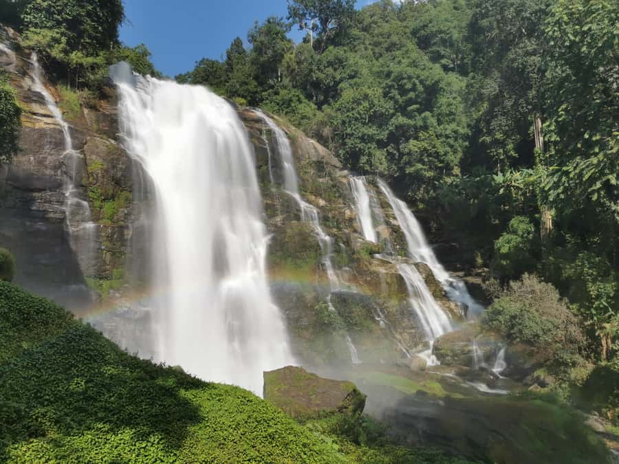 Inthanon national park, Trekking and Sightseeing in one day. - A guide can change the feel of the day