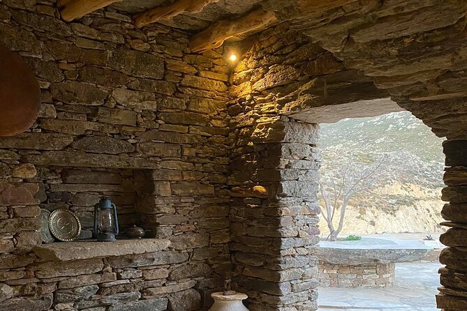 Ios Island Trekking Tours: Discover Ios Unexplored - Meeting the churches scattered across Ios