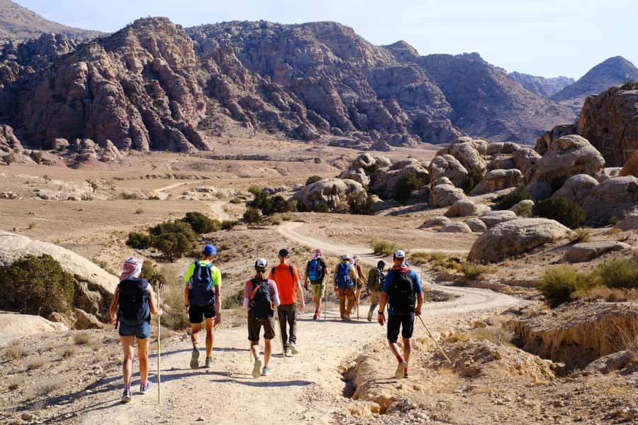 Jordan Trail: Dana to Petra 4-Day Trekking Tour - Day 2: Remote valleys and changing ground