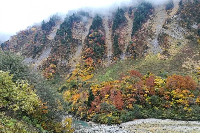 Kanazawa Day Tour: Shomyo Falls & Tateyama Mountain Walks - What to pack for the 8:00 a.m. start