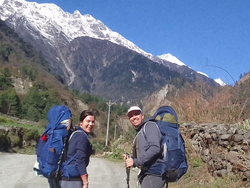 Kathmandu: 10-Day Adventurous Annapurna Circuit Trek - Day 4: Upper Pisang to Manang across a broad valley
