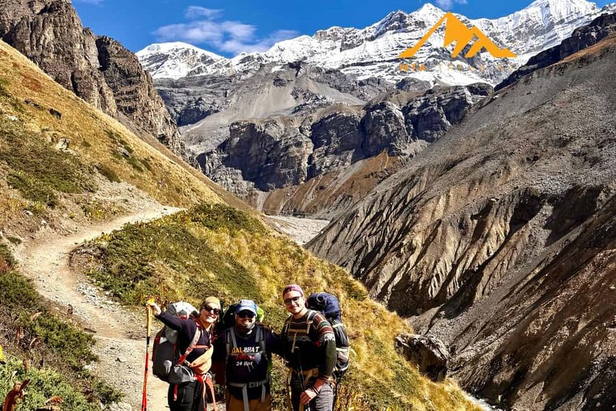 Kathmandu: 10-Day Annapurna Circuit Guided Trek via Tilicho - Day 2: Pine forest and Annapurna views on the way to Upper Pisang