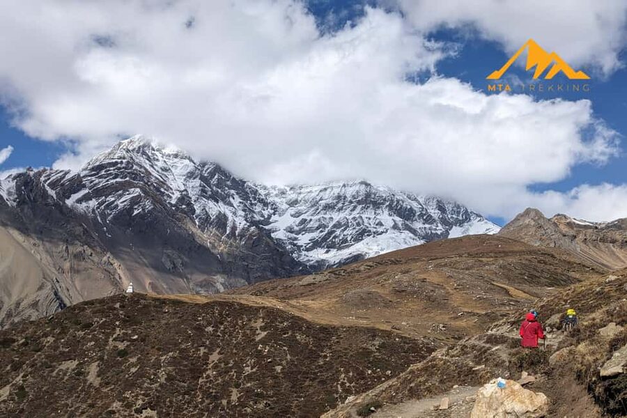 Kathmandu: 10-Day Annapurna Circuit Guided Trek via Tilicho - Day 3: The high trail through Ngawal to Manang