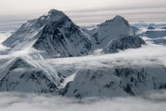 Kathmandu: Mount Everest Scenic Tour by Plane with Transfers - Finding Everest among the giants