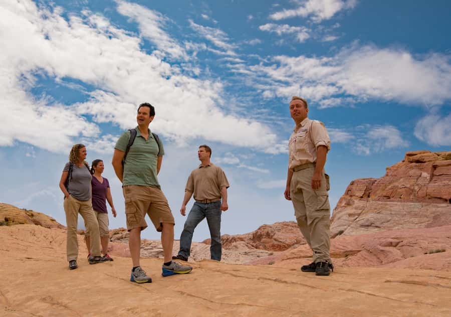Las Vegas: Valley of Fire Tour in Luxury Tour Trekker - Who will enjoy this tour most