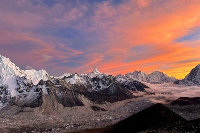 Luxury Everest Base Camp Trek -11 Days - Day 2: Flying from Kathmandu to Lukla