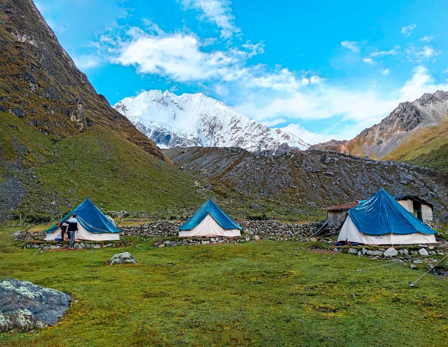 Machu Picchu: 5-Day Salkantay Trek with Panoramic Train - Day 3: Pachamanca, coffee, and the first Machu Picchu view