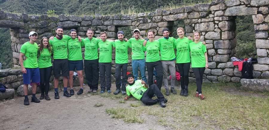 Machu Picchu: Inca Trail 2-Day Overnight Guided Tour - Wiñay Wayna rewards the effort