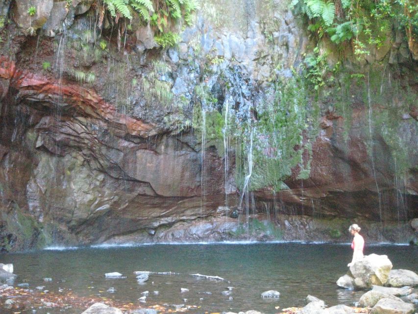 Madeira: Mountain Walk with Lagoon and Waterfalls - Reaching the lagoon of 25 waterfalls