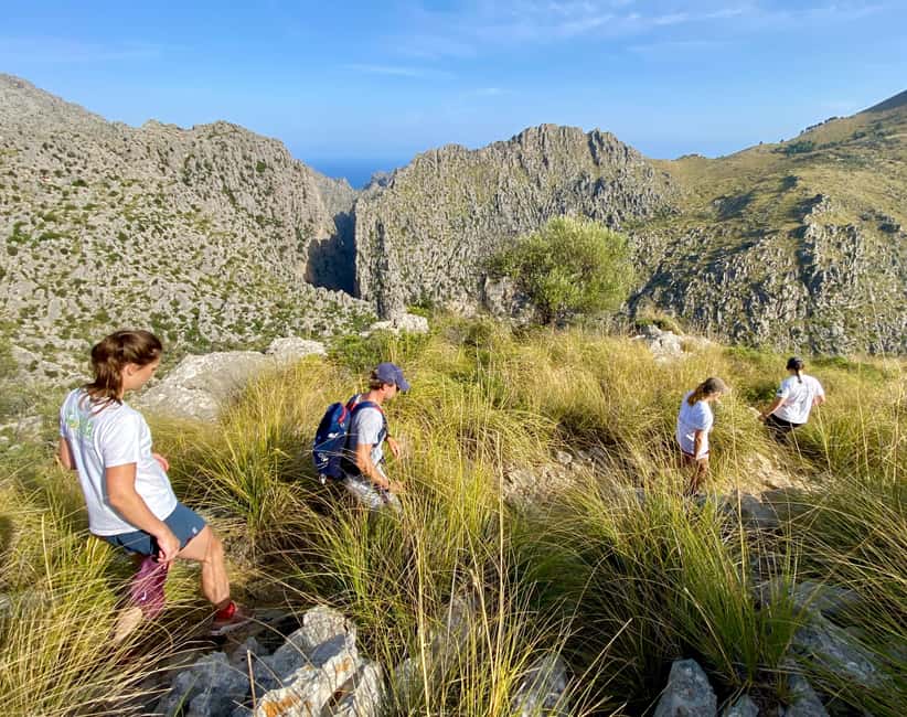 Mallorca: Torrent de Pareis trekking Adventure - The safety briefing sets the tone