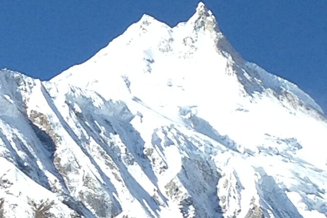 Manaslu Circuit Trek - 12 Days - Deng and the first strong taste of mountain culture