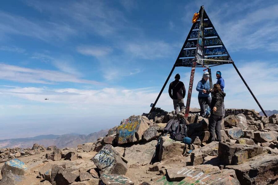 Marrakech: Mount Toubkal 2-Day trek from Marrakech - The refuge night and what to pack