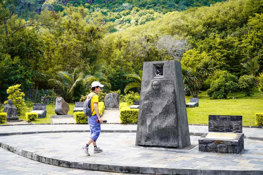 Mauritius: Sunrise Mountain Hike with Southwest Road-trip - What the $179 price really covers
