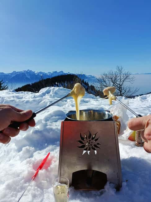 Montreux: Snowshoe Trek with Fondue and Wine - Three hours through snow and open ridges