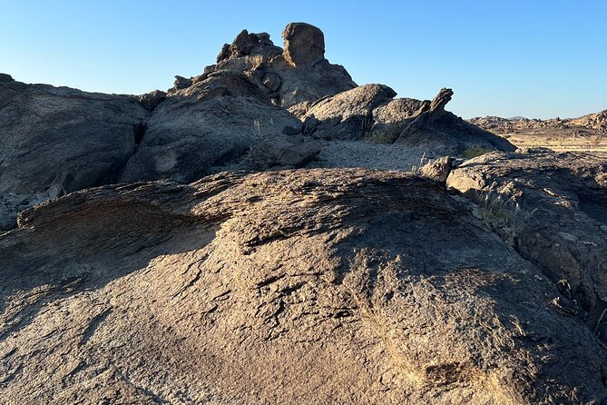 Moon Mountain Hike from Jeddah City - The rough approach to Moon Valley