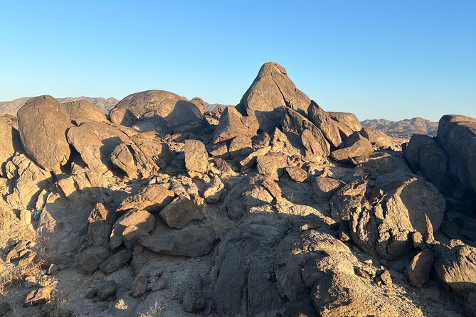 Moon Mountain Hike from Jeddah City - The hike to the summit