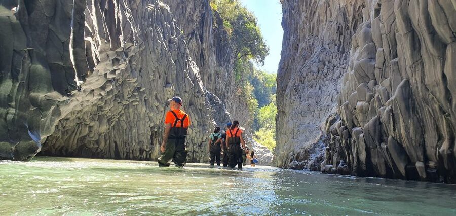 Motta Camastra: River Trekking Tour in the Alcantara Gorges - Who should book this river trek?