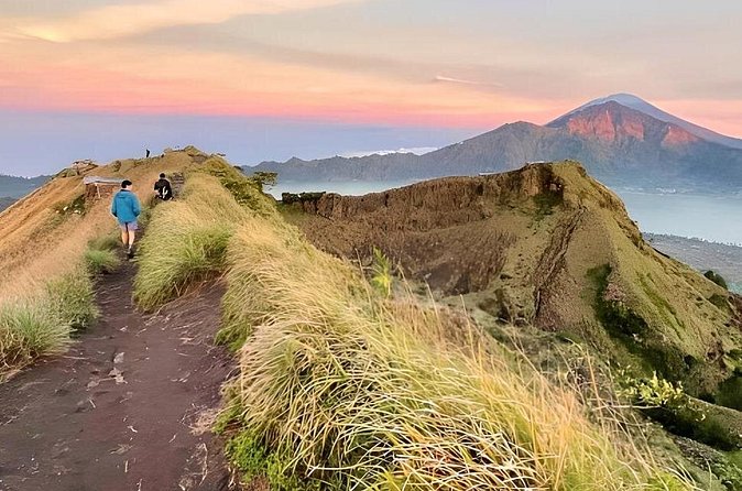 Mount Batur Sunset Trekking - Volcanic steam turns lunch into a highlight
