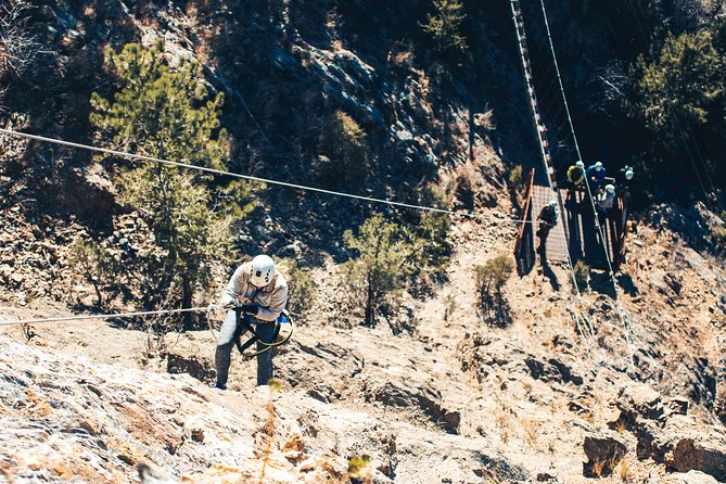 Mount Blue Sky Via Ferrata Climbing Experience in Idaho Springs - Moving across the cliff on iron rungs