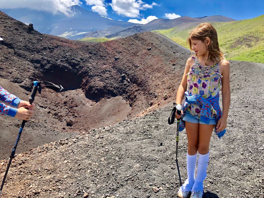 Mount Etna: Craters of the 2002 Eruption Trekking Experience - What to wear and carry
