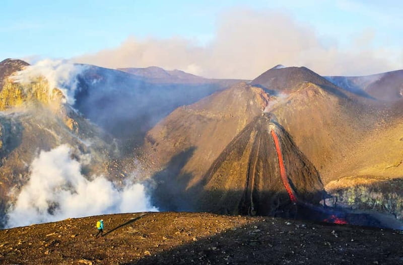 Mount Etna: Trek to 3000m with cable car and 4x4 - Views over Bove Valley