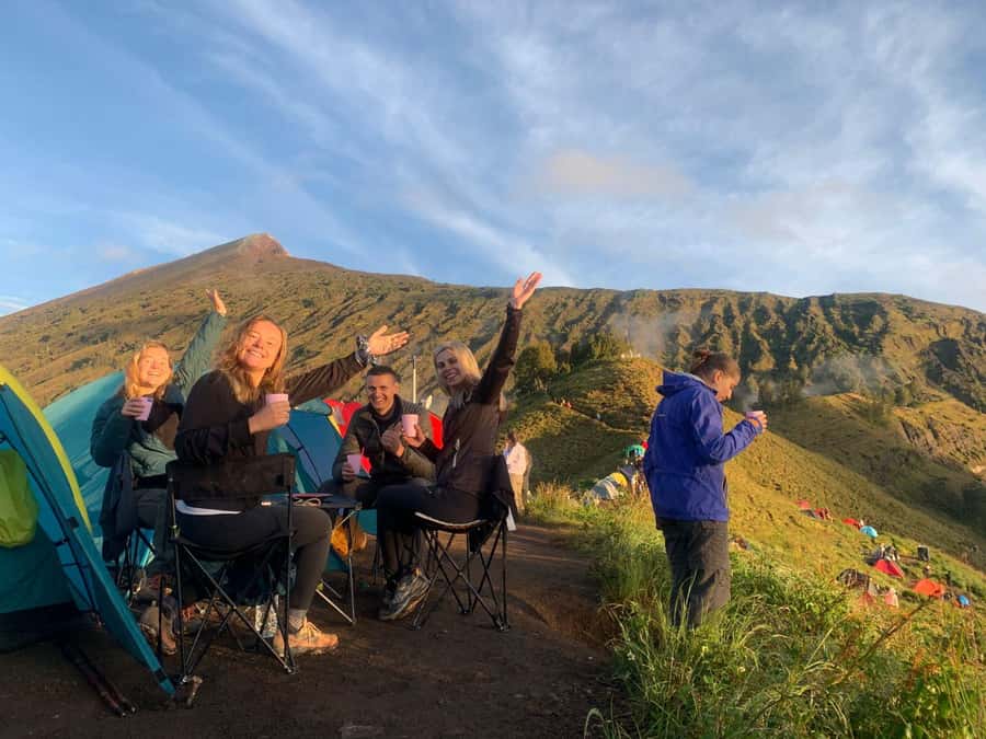 Mount Rinjani: 2D/1N Trekking To Sembalun Or Senaru Views - The 3 a.m. climb to Mount Rinjani’s summit