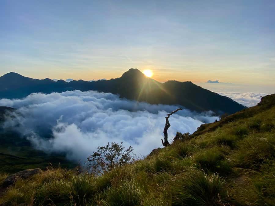 Mount Rinjani Trekking 3Days/2nights Summit Lake Hotspring - Key points to know before you book