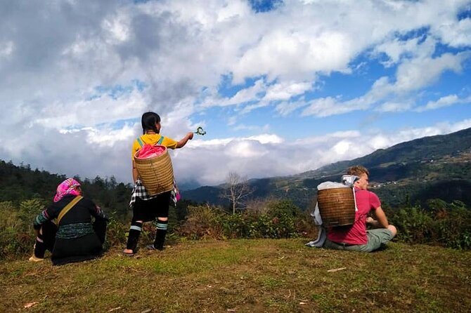 Mountain views and villages trek – 1 Day - Following the route toward Ham Da