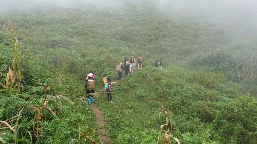 Mountain Views And Villages Trek - Lunch at Manh Dien Restaurant