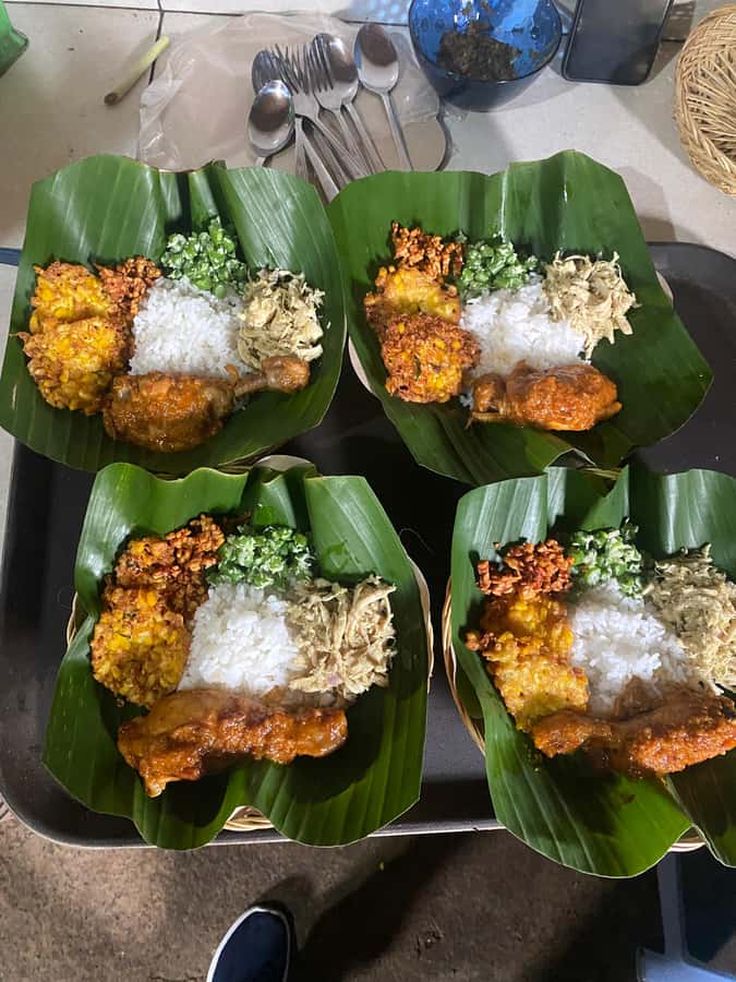 Munduk : Jungle Trekking,Canoeing,waterfall &authentic lunch - How the guide can shape the day